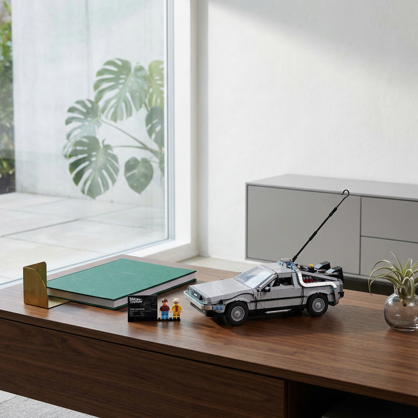 DMC De Lorean "De Volta para o Futuro" (1872 peças)