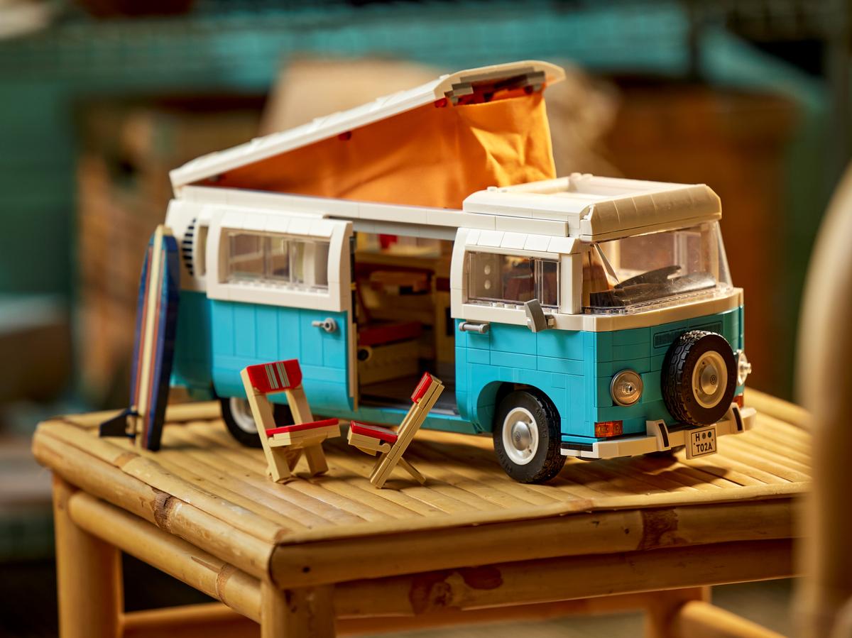 Volkswagen T2 Camper Van (2200 peças)