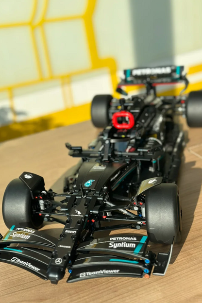 Fórmula 1 - Mercedes AMG W14 (1642 peças)