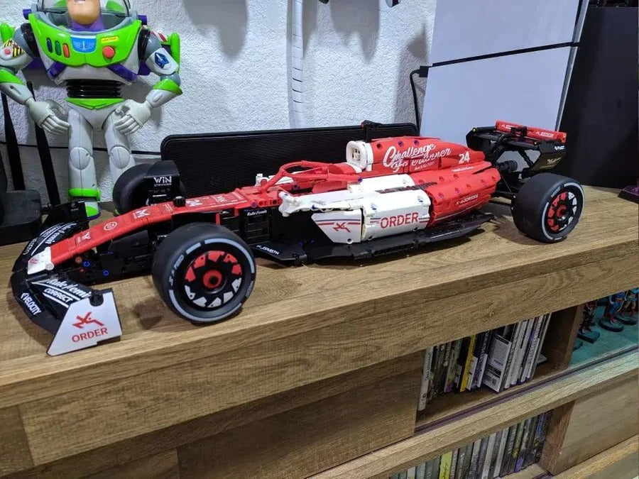 Fórmula 1 - Alfa Romeo ORLEN C42 (1770 peças)