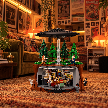 Cena 02: conjunto LEGO Arquivo X em ambiente temático, fotografia de produto ambientada.