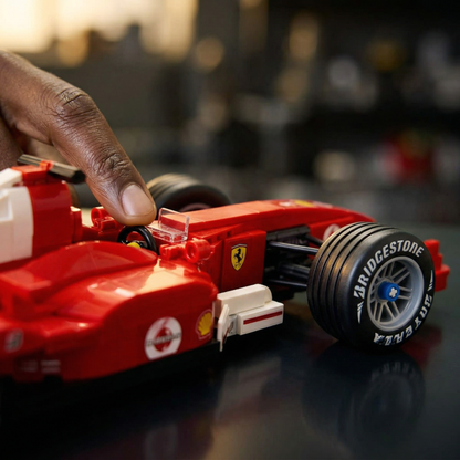 Ferrari F2004 - Michael Schumacher (735 peças)