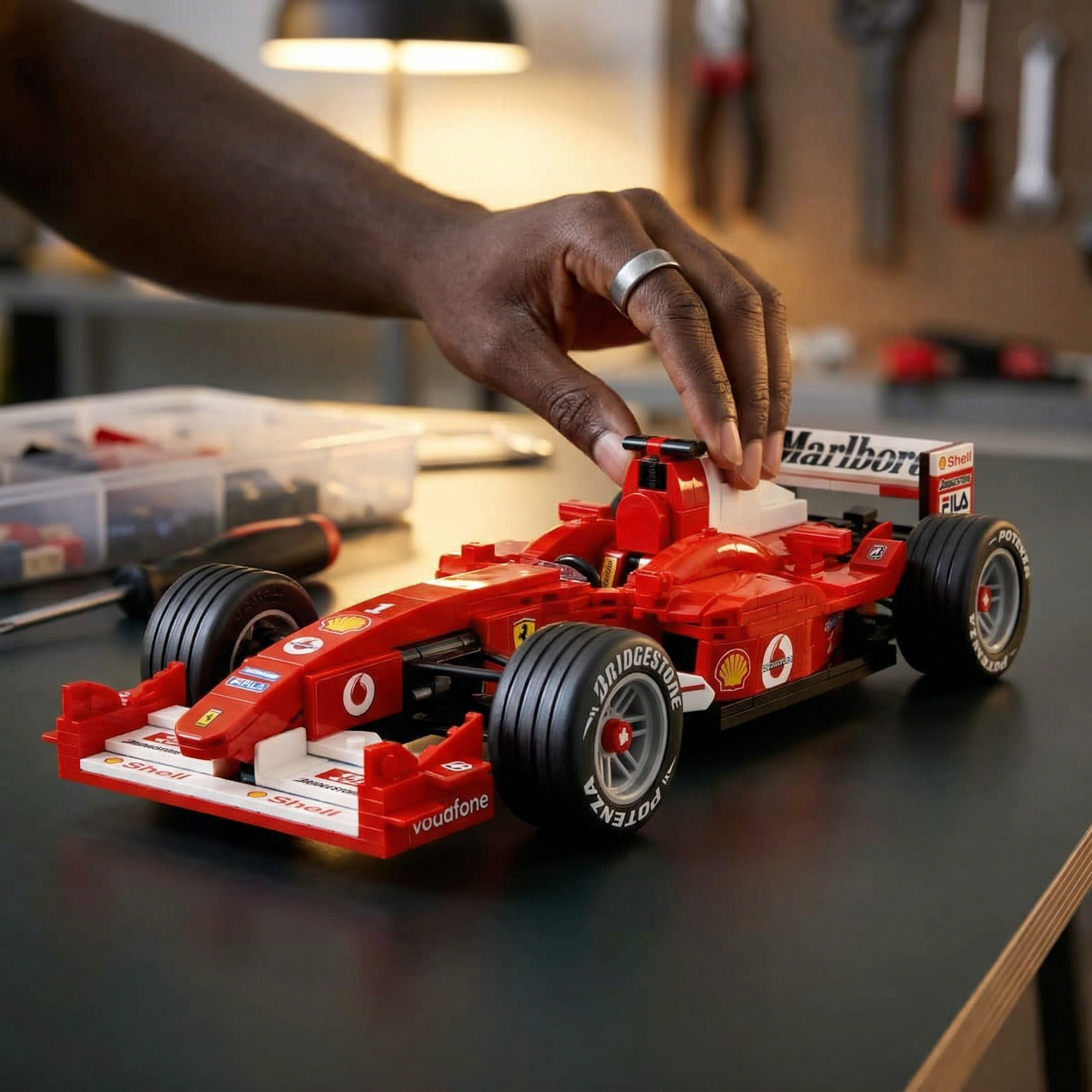 Ferrari F2004 - Michael Schumacher (735 peças)