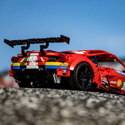 Ferrari 488 GTE (1677 peças)