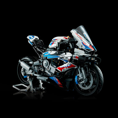 BMW M 1000 RR (1920 peças)