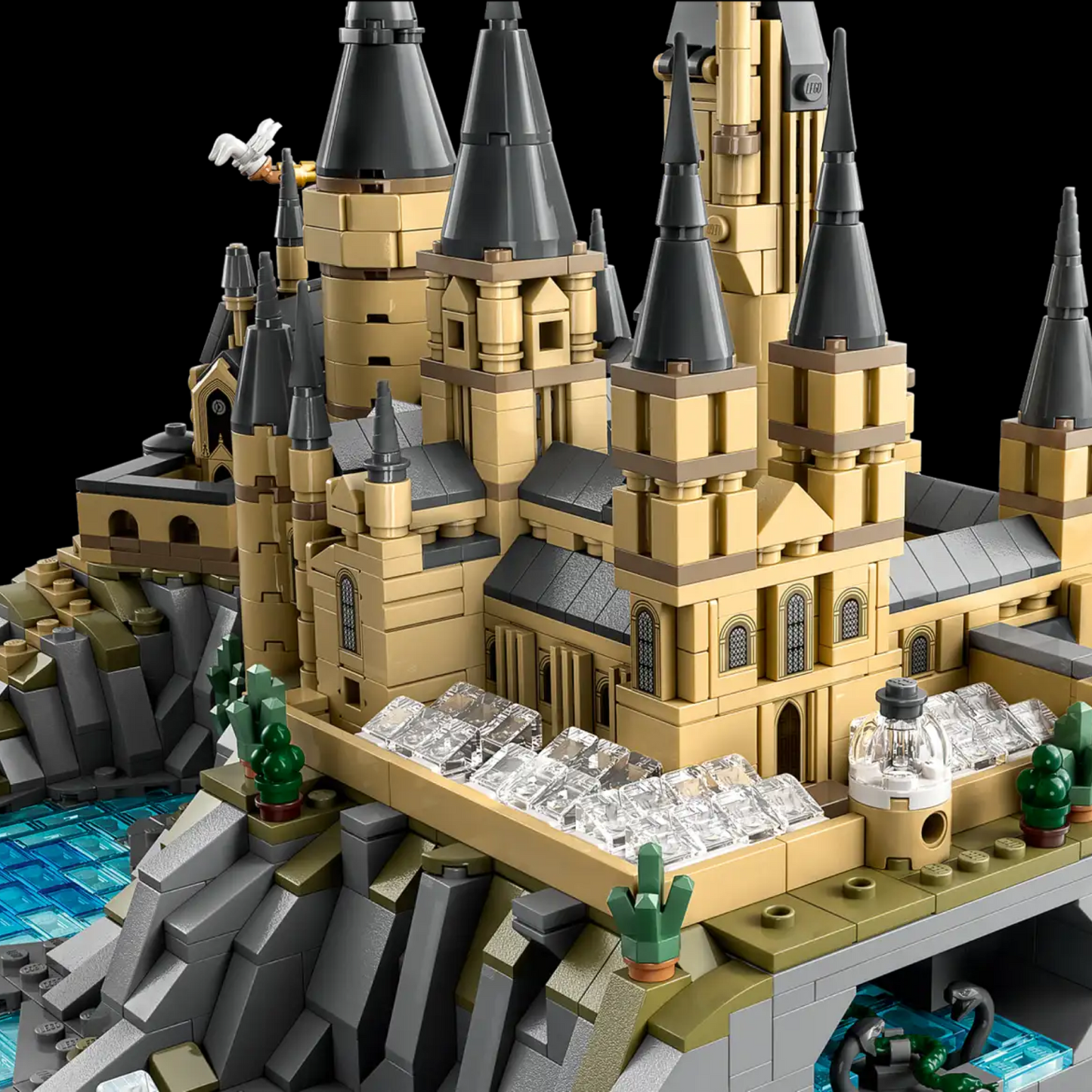 O Castelo e os Campos de Hogwarts (2660 peças)