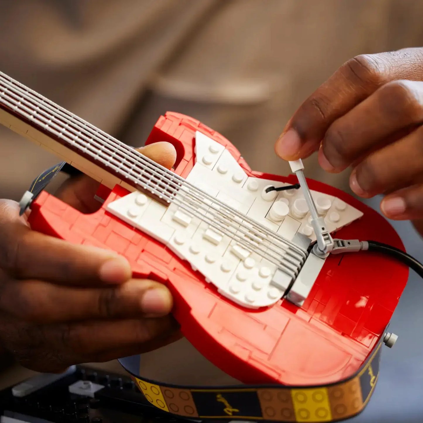 Guitarra Stratocaster (1074 peças)