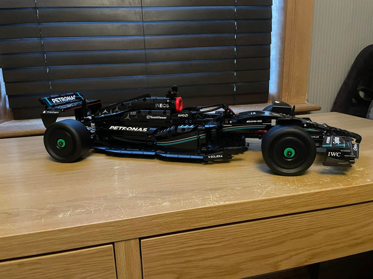 Fórmula 1 - Mercedes AMG W14 (1642 peças)