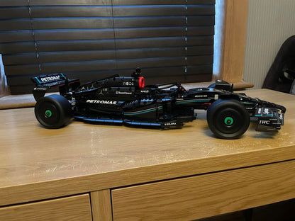 Fórmula 1 - Mercedes AMG W14 (1642 peças)