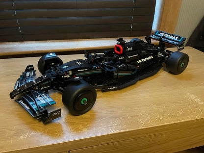 Fórmula 1 - Mercedes AMG W14 (1642 peças)