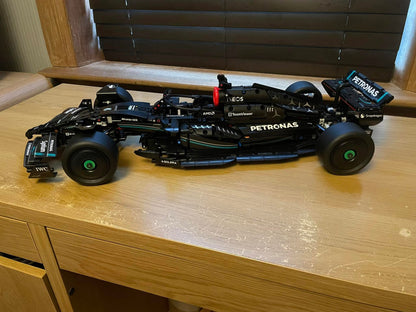Fórmula 1 - Mercedes AMG W14 (1642 peças)
