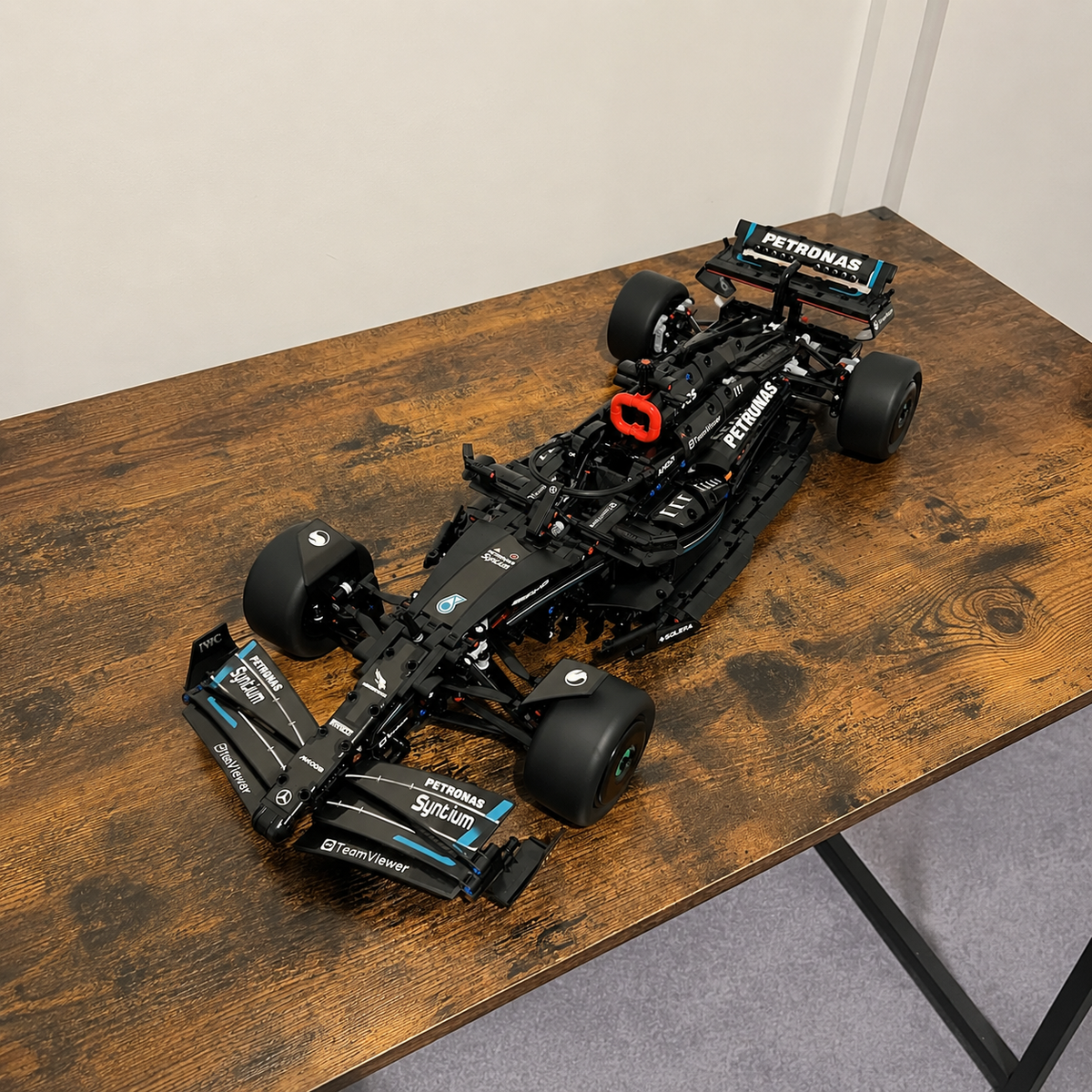 Fórmula 1 - Mercedes AMG W14 (1642 peças)