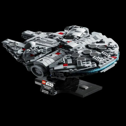 Star Wars - Millennium Falcon (921 peças)