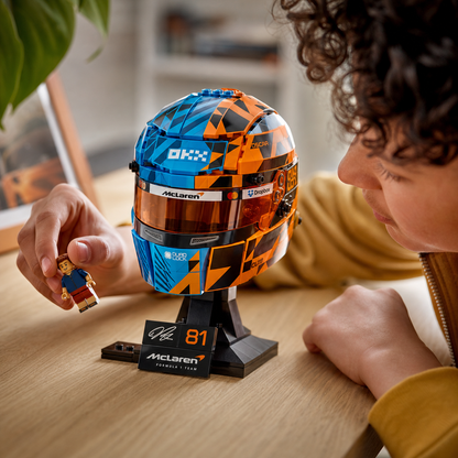 Capacete McLaren Mastercard - Oscar Piastri (793 peças) - imagem 5 - 20260702-175151