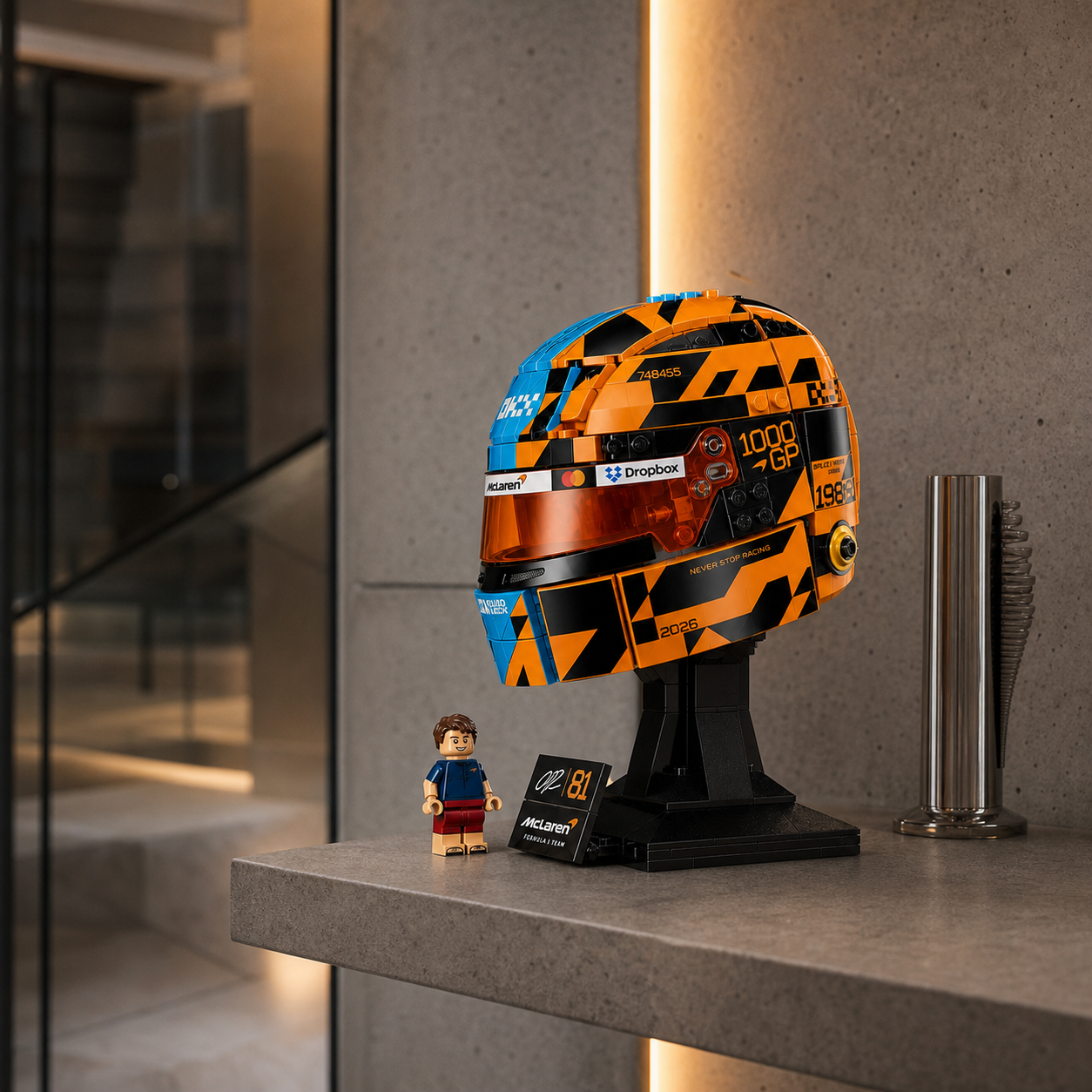 Capacete McLaren Mastercard - Oscar Piastri (793 peças) - imagem 7 - 20260702-175151
