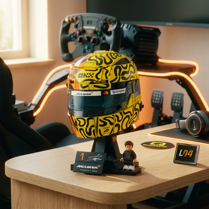 Capacete McLaren Mastercard - Lando Norris (793 peças) - imagem ambientada 2 - 20260702-175713