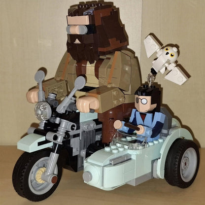 Hagrid & Harry's Motocicleta - Harry Potter (617 peças)