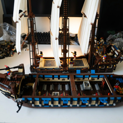 Navio Imperial do Caribe (1664 peças)