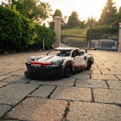 Porsche 911 RSR (1580 peças)