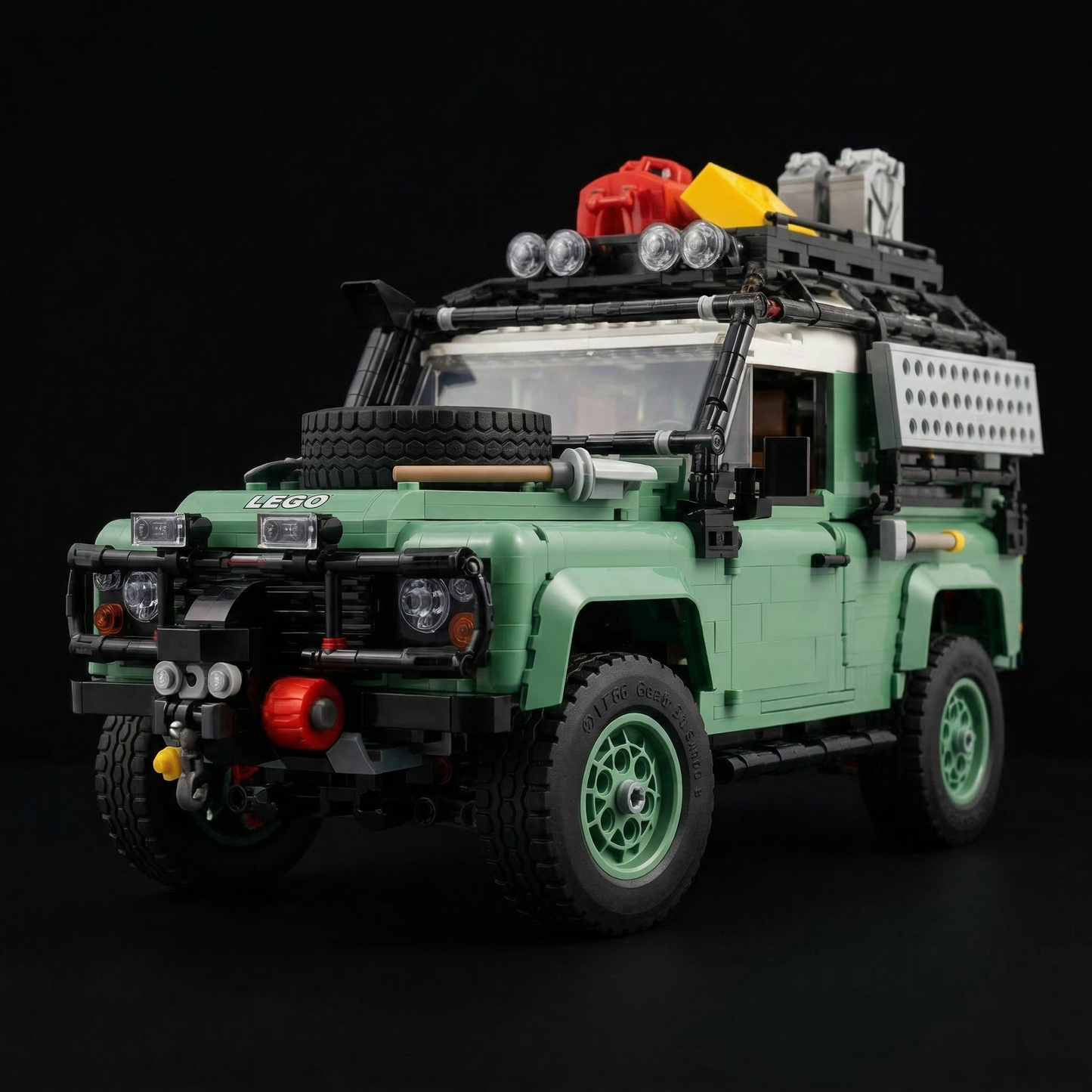 Land Rover Defender 90 (2336 peças)