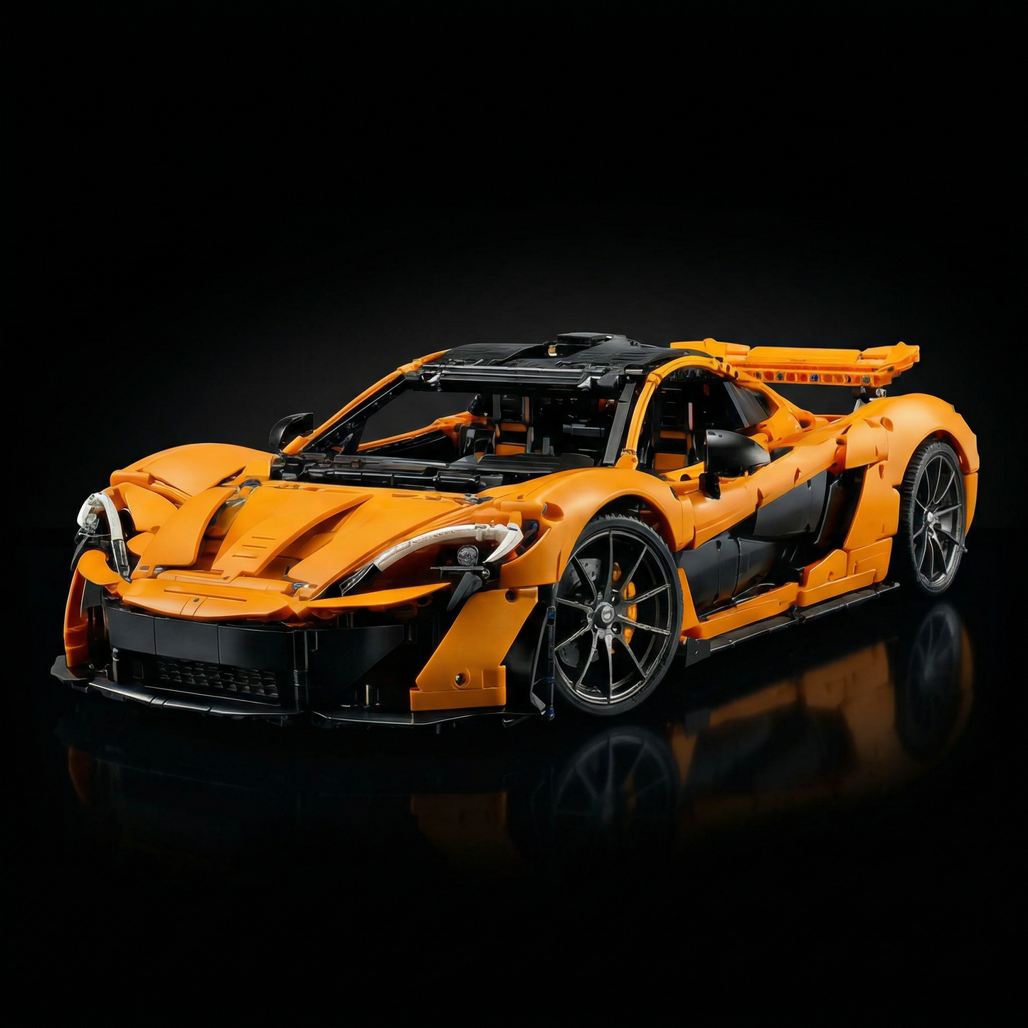 McLaren P1 (3893 peças)