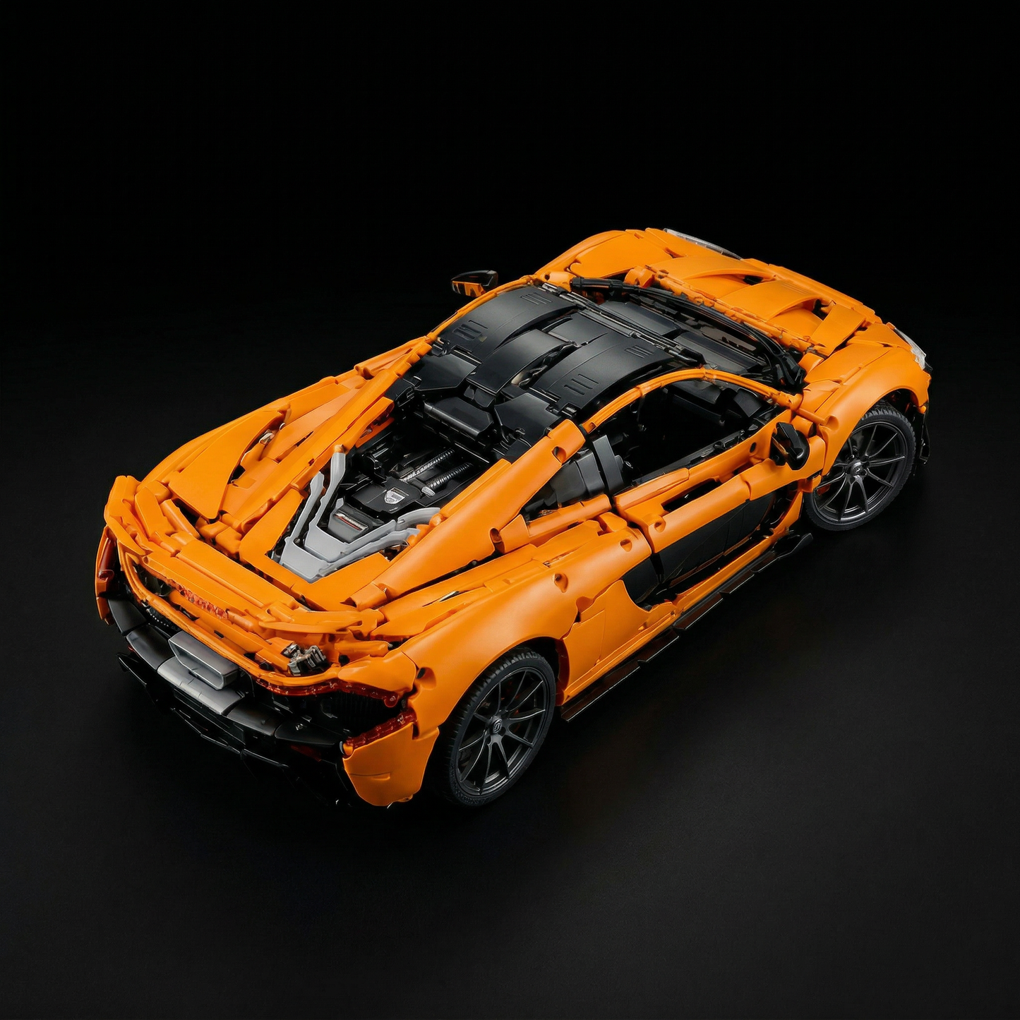 McLaren P1 (3893 peças)