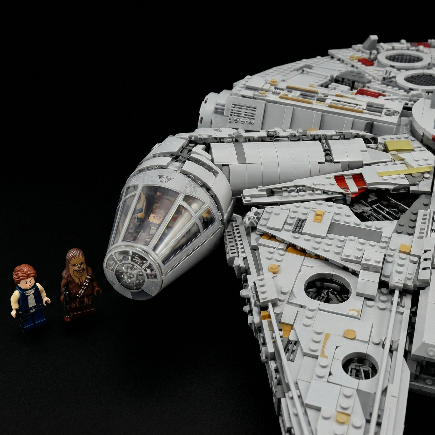 Millennium Falcon (7541 peças)