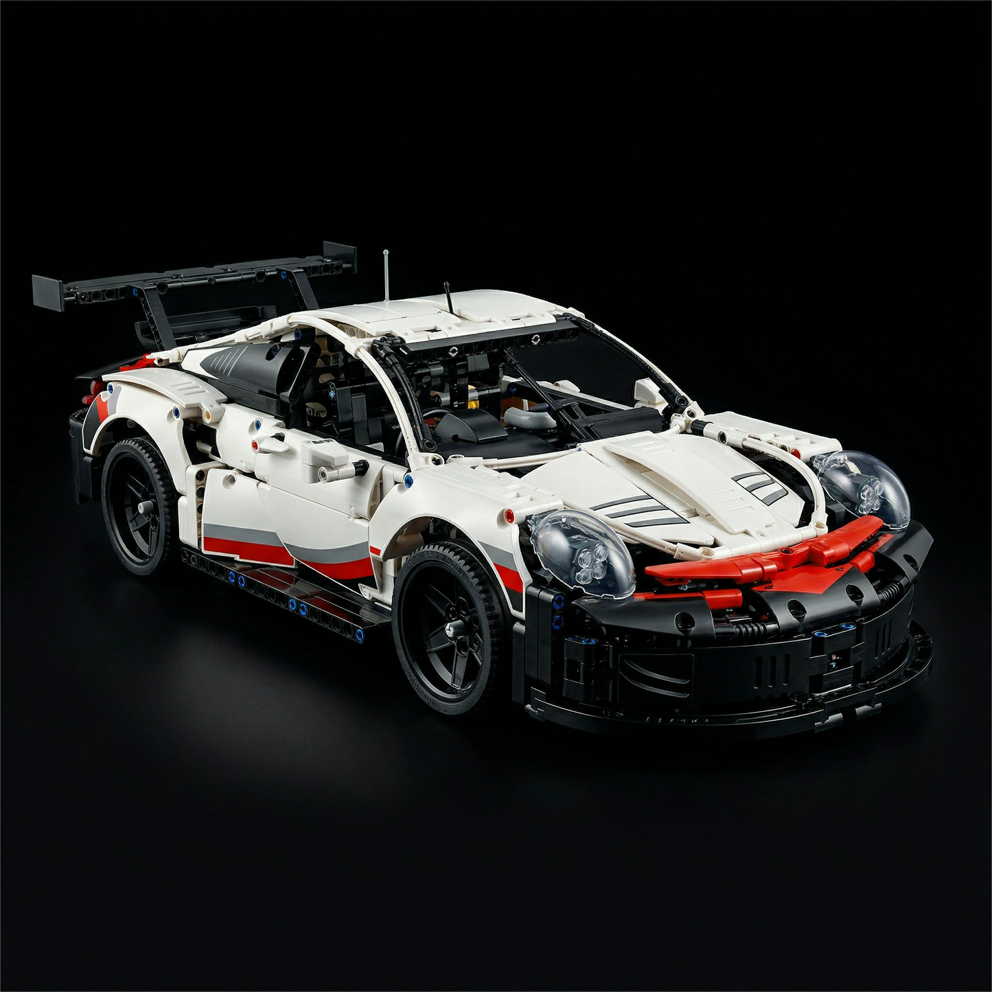 Porsche 911 RSR (1580 peças)