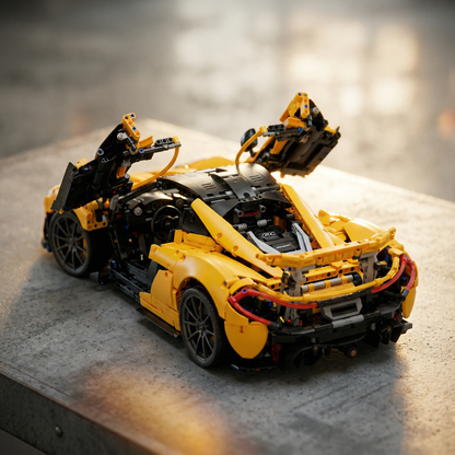 McLaren P1 (3893 peças)