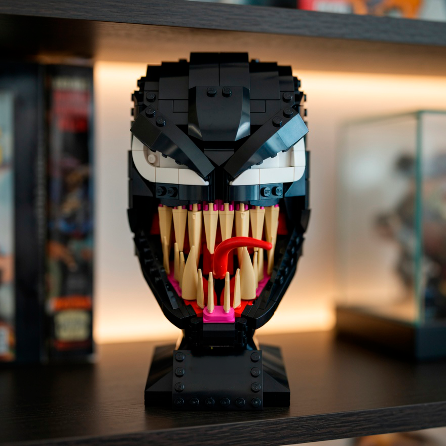 Venom (565 peças)