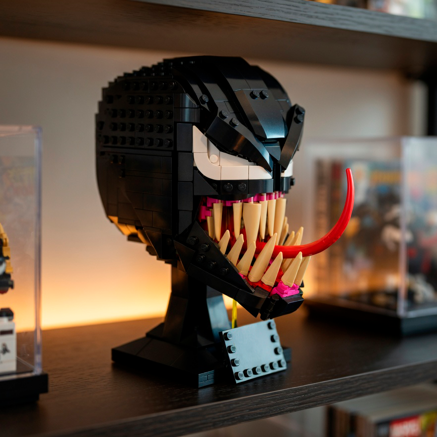 Venom (565 peças)