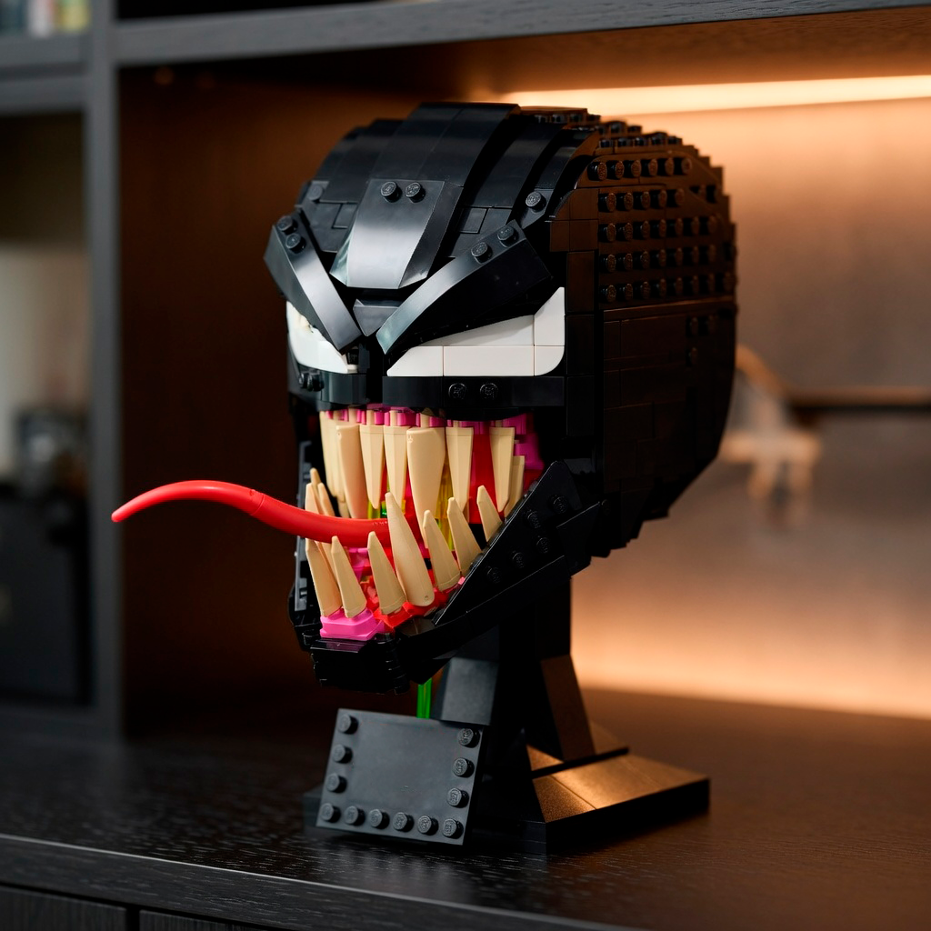 Venom (565 peças)