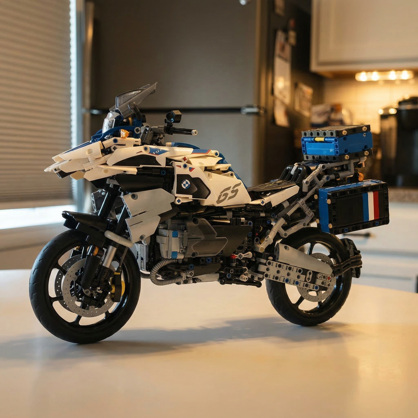 BMW R1250 GS (2396 peças)