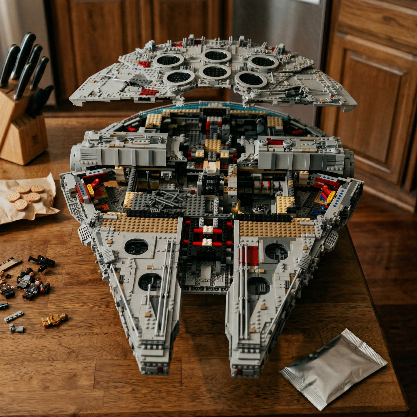 Millennium Falcon (7541 peças)