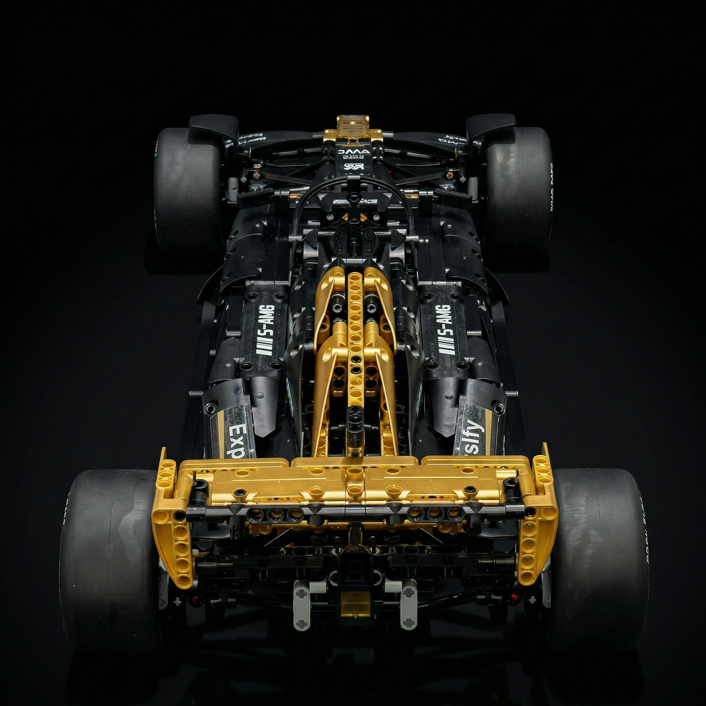 Fórmula 1 - Brad Pitt APXGP (1969 peças)