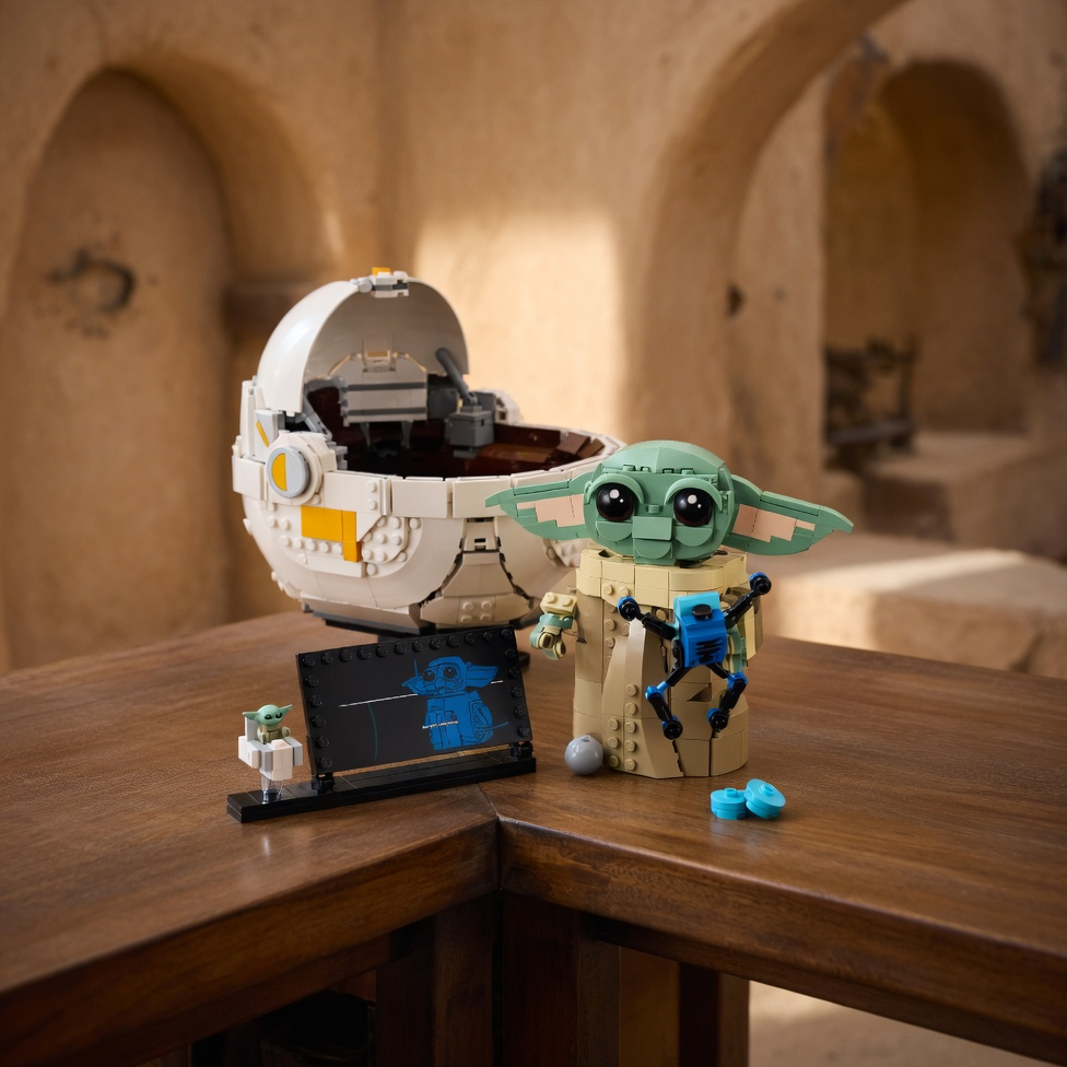 Baby Yoda no Carrinho Flutuante (1048 peças)