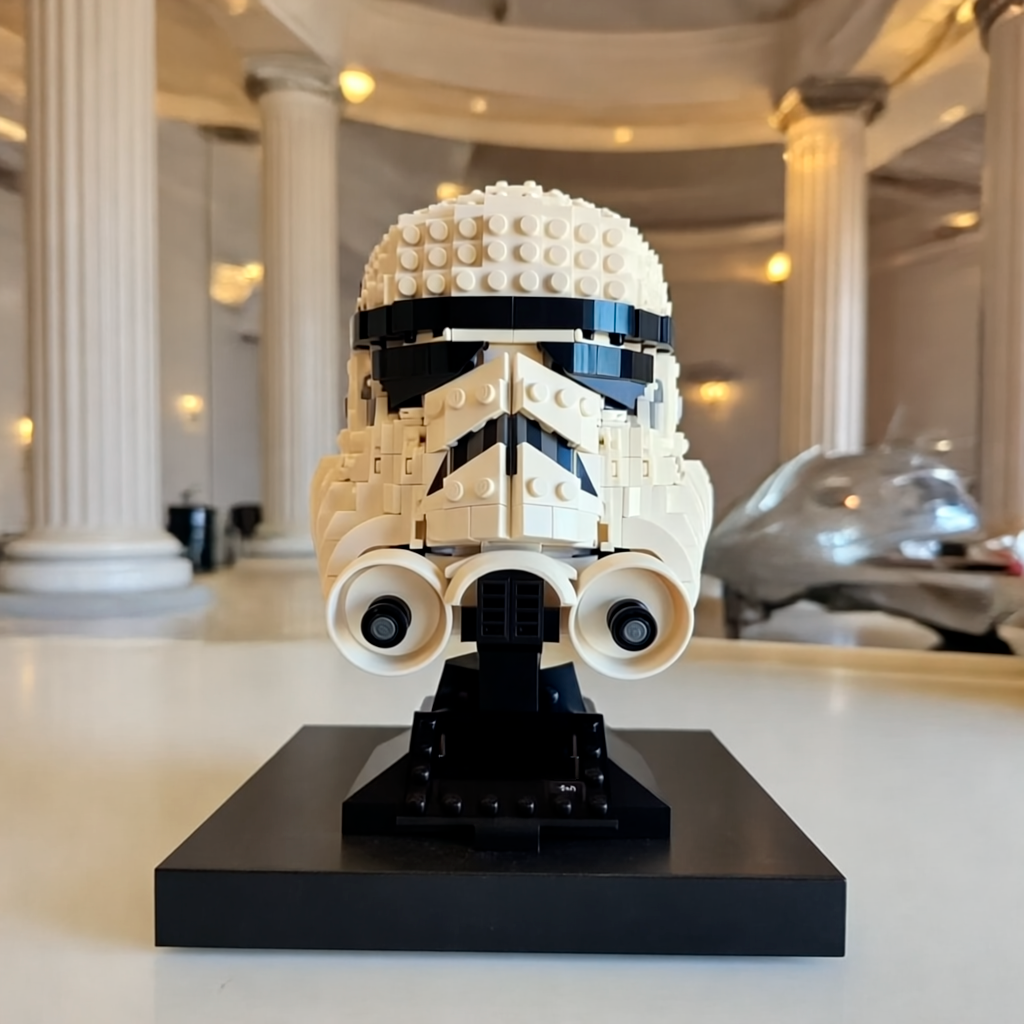 Star Wars - Capacete Stormtrooper (647 peças)
