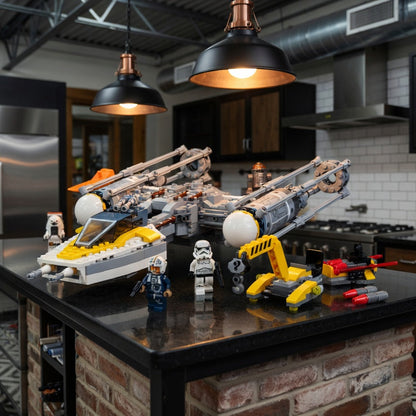 Star Wars - Y-Wing Starfighter (691 peças)