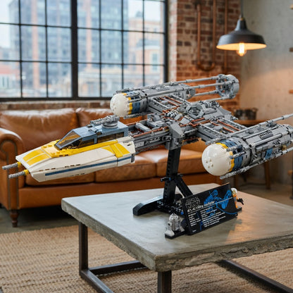 Star Wars - Y-Wing Starfighter (691 peças)