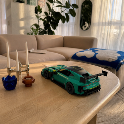Hot Wheels - Vantage GT3 (793 peças)