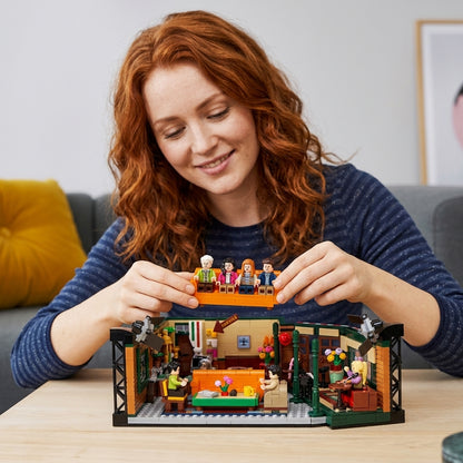 brics-craft-central-perk-20260704-image_generated_11_assembling_redhead