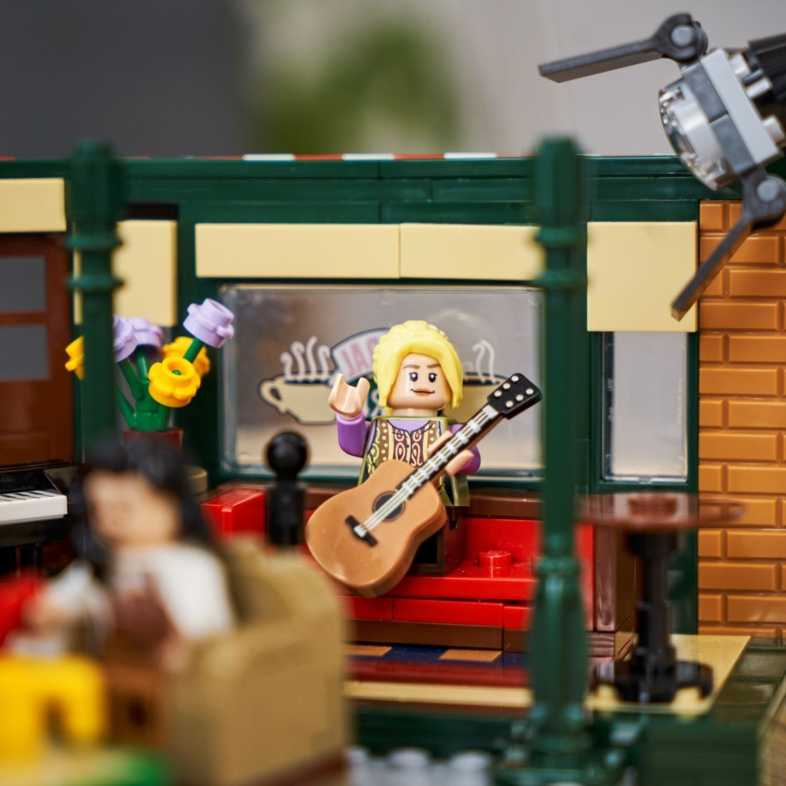 brics-craft-central-perk-20260704-image_lego_18_21319_alt17