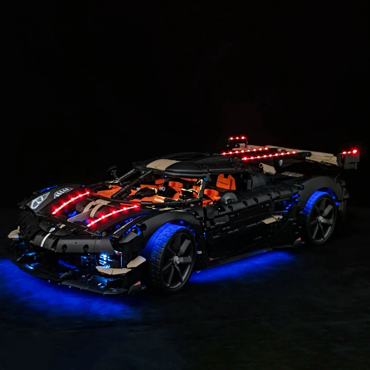 Koenigsegg Sadair's Spear Megacar - Kit de Iluminação