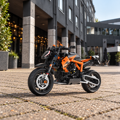 brics-craft-ktm-1290-aprovada-20260922-11-ktm-cenario-06-modern-courtyard.png