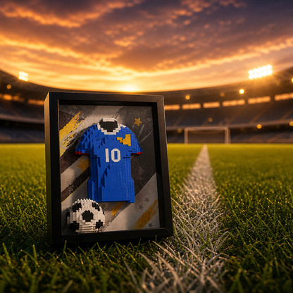 Porta-Retrato Camisa Futebol Azul N10 em gramado de estadio ao entardecer - Brics Craft 20260605-014205