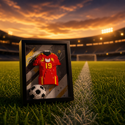 Porta-Retrato Camisa Futebol Vermelha N19 em gramado de estadio ao entardecer - Brics Craft 20260605-014205