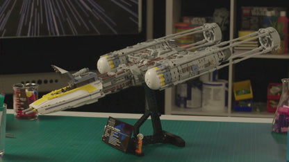 Y-Wing Starfighter (691 peças)