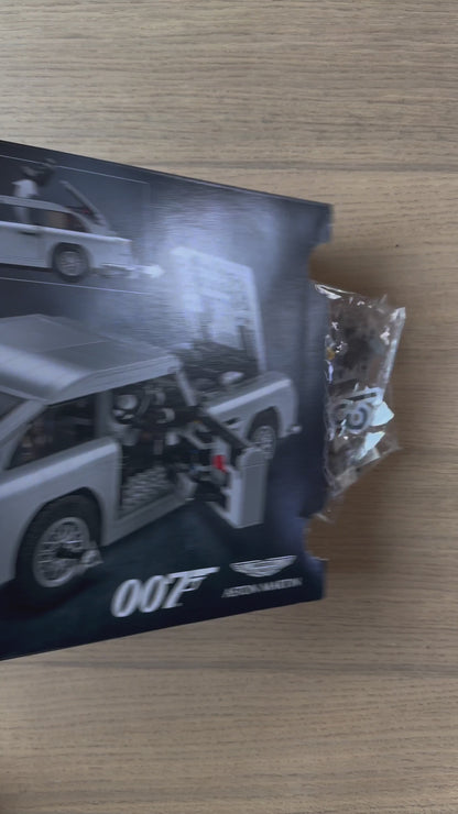 Aston Martin DB5 do James Bond 007 (1295 peças)