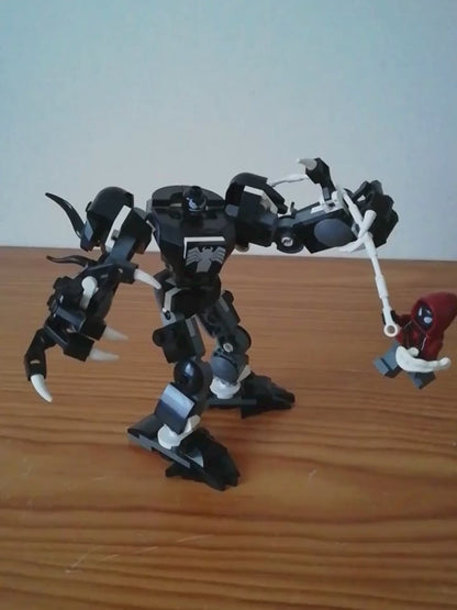 Armadura de Robô Venom vs. Miles Morales (134 peças)