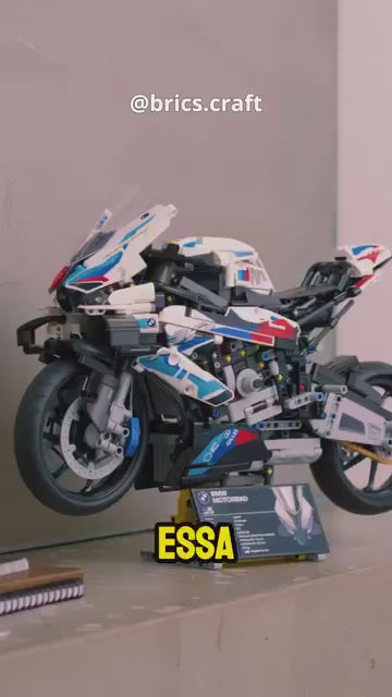 BMW M 1000 RR (1920 peças)